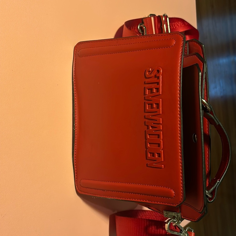 Comment Or Message Me, Ask Any Questions You Need! - image 1